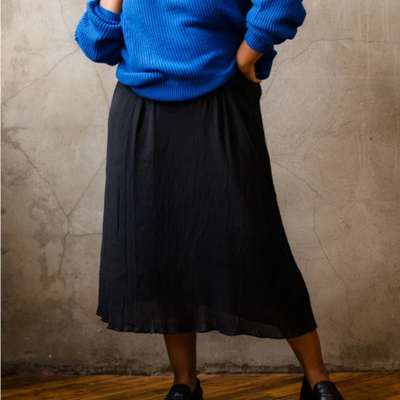 Able Bessie Pleated Skirt Small - Picture 9 of 9